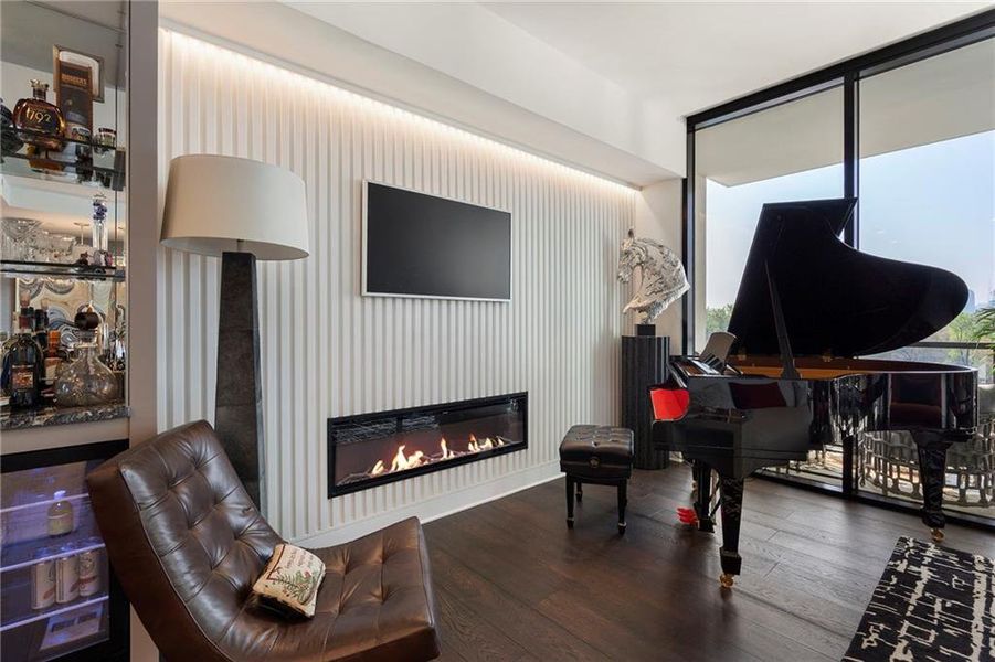 Furnished interior view inside a new home in The Dillon Buckhead, Atlanta (Image 12). Furnished interior view inside a new home in The Dillon Buckhead, Atlanta (Image 12).