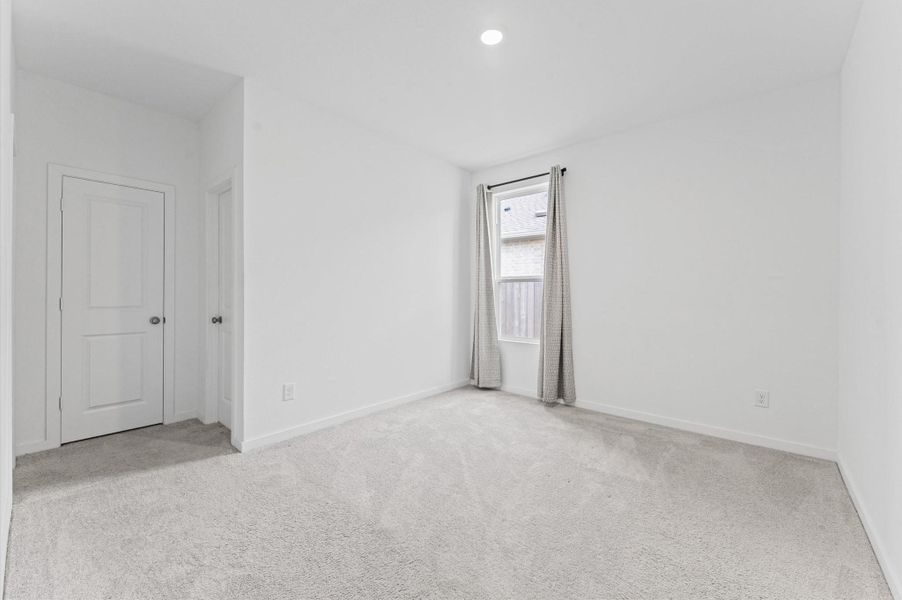 Spacious, unfurnished interior of a new home in The Grand Prairie, Hockley (Image 17).