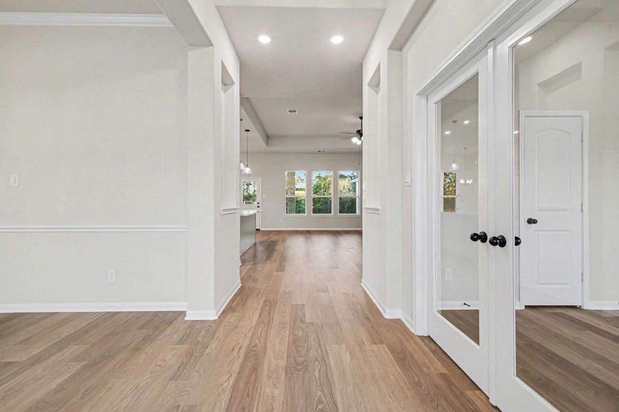 Spacious, unfurnished interior of a new home in Rose Hill Estates, Willis (Image 16).