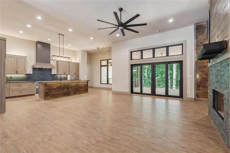 Spacious, unfurnished interior of a new home in , Dawsonville (Image 39). Spacious, unfurnished interior of a new home in , Dawsonville (Image 39).