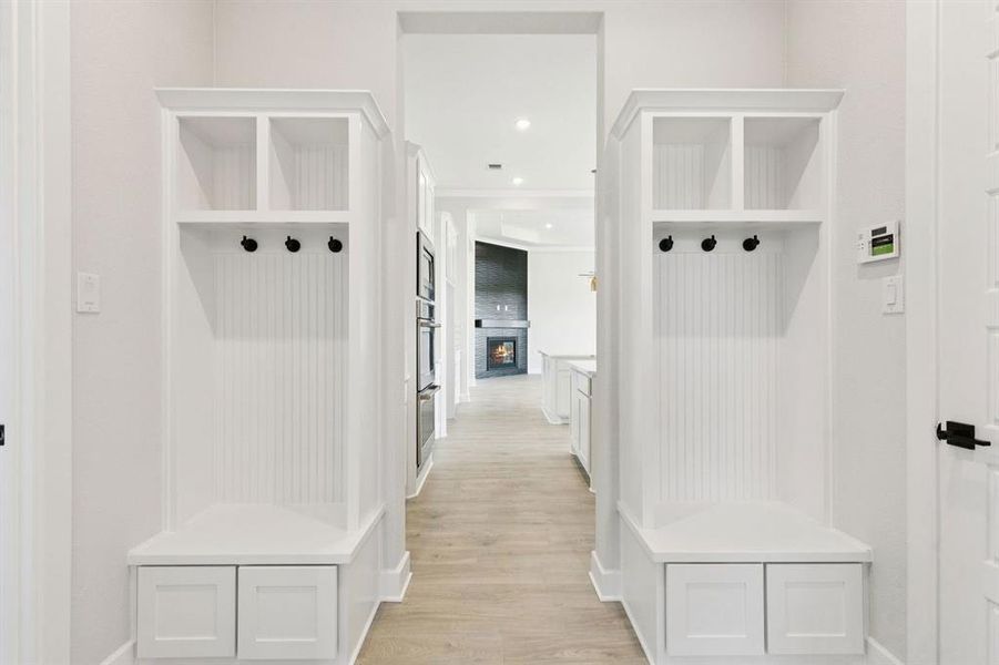 20-121Swan_020 20-121Swan_020