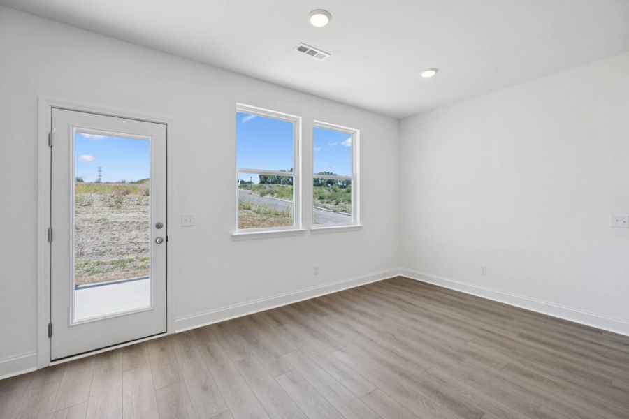 Breakfast Area | For representation purposes only. Options and layout may vary by community and home plan.
