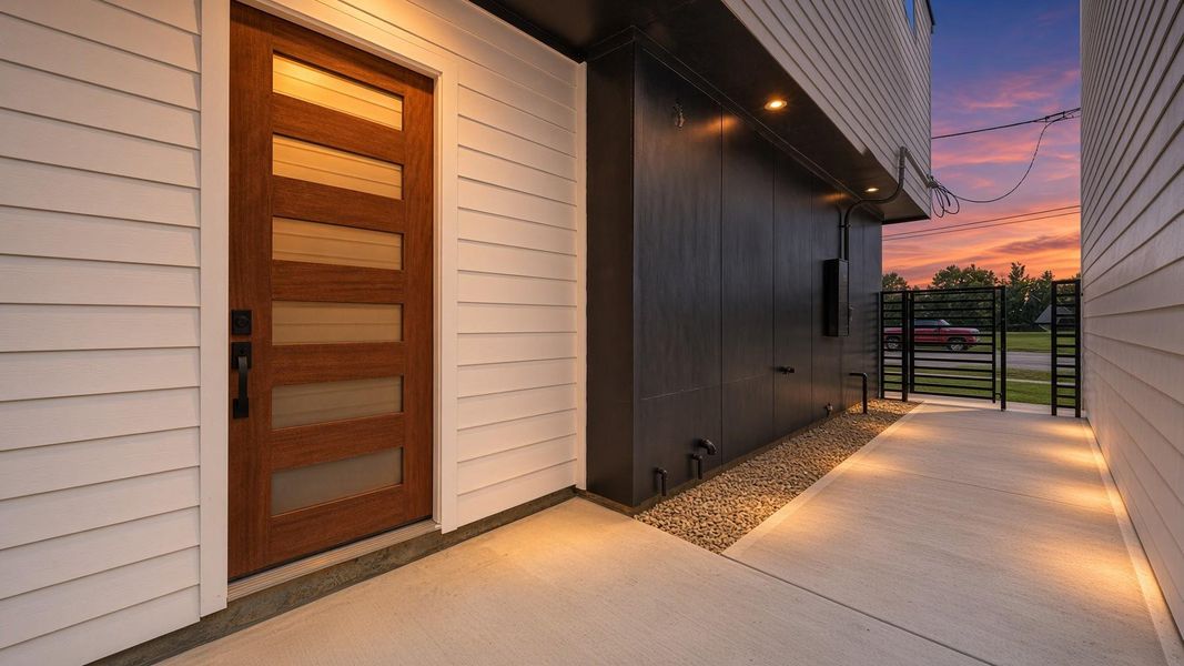 Spacious Entry