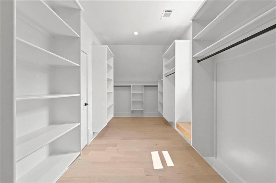 Spacious, unfurnished interior of a new home in , Loganville (Image 60).