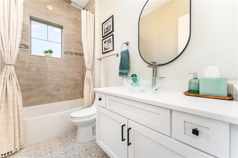 Furnished interior view inside a new home in , Auburndale (Image 16).