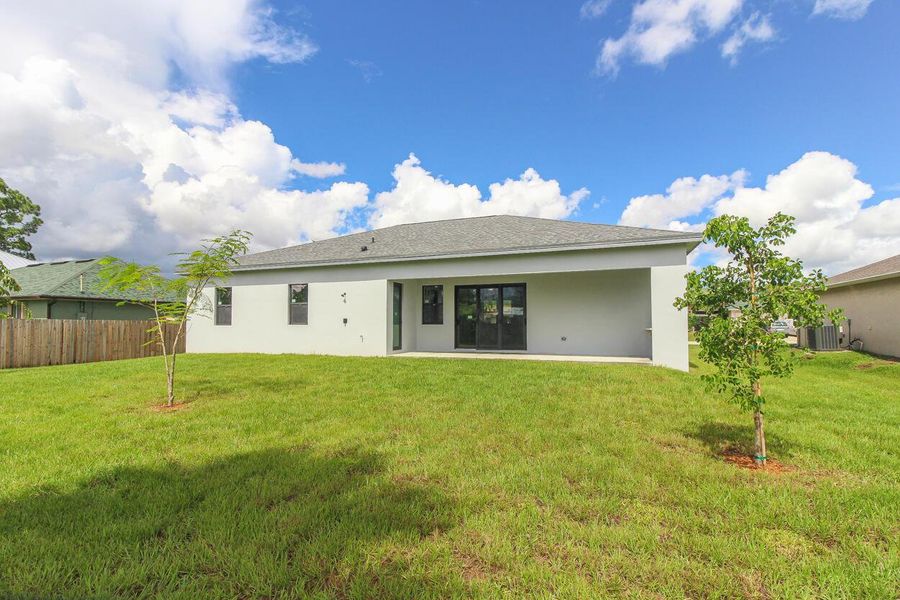 Exterior details and patio area of a home in , Port St. Lucie (Image 26).