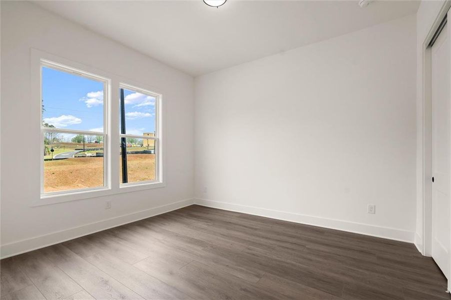 Spacious, unfurnished interior of a new home in , Alpharetta (Image 23).