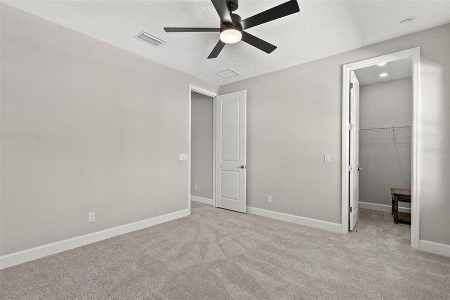 Spacious, unfurnished interior of a new home in Park East at Azario, Bradenton (Image 60). Spacious, unfurnished interior of a new home in Park East at Azario, Bradenton (Image 60).