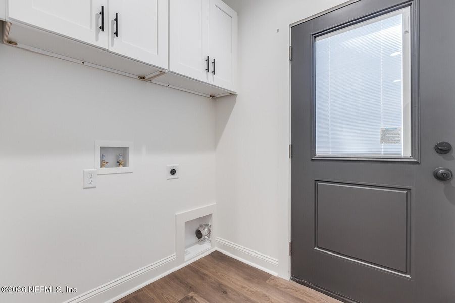 Spacious, unfurnished interior of a new home in , Callahan (Image 15).