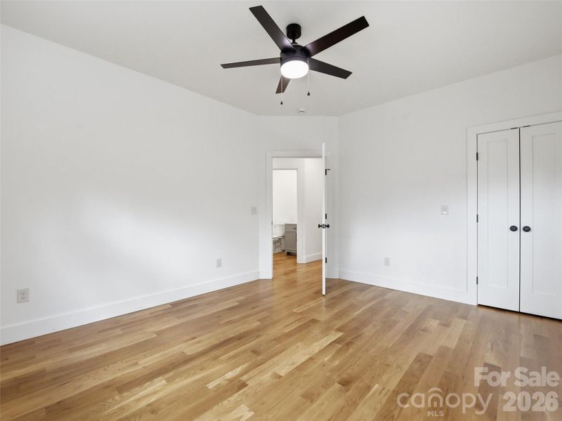Spacious, unfurnished interior of a new home in , Clyde (Image 26).