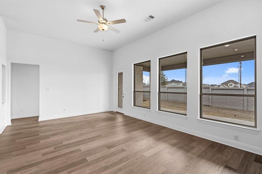 DAL_Painted Tree_Concord_3913 Attwater Street (16) DAL_Painted Tree_Concord_3913 Attwater Street (16)