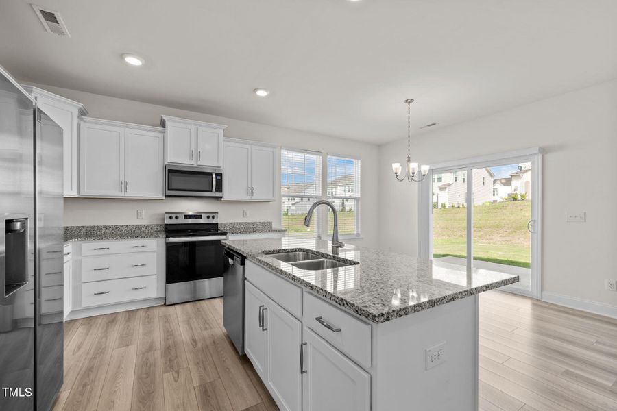 8-web-or-mls-5Z8A2726 8-web-or-mls-5Z8A2726