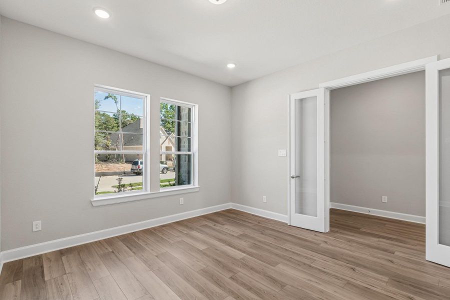 Spacious, unfurnished interior of a new home in ARTAVIA 65' Homesites, Conroe (Image 26).