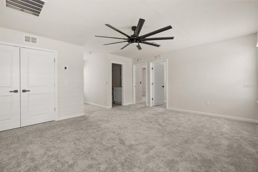 Spacious, unfurnished interior of a new home in , Apopka (Image 9).