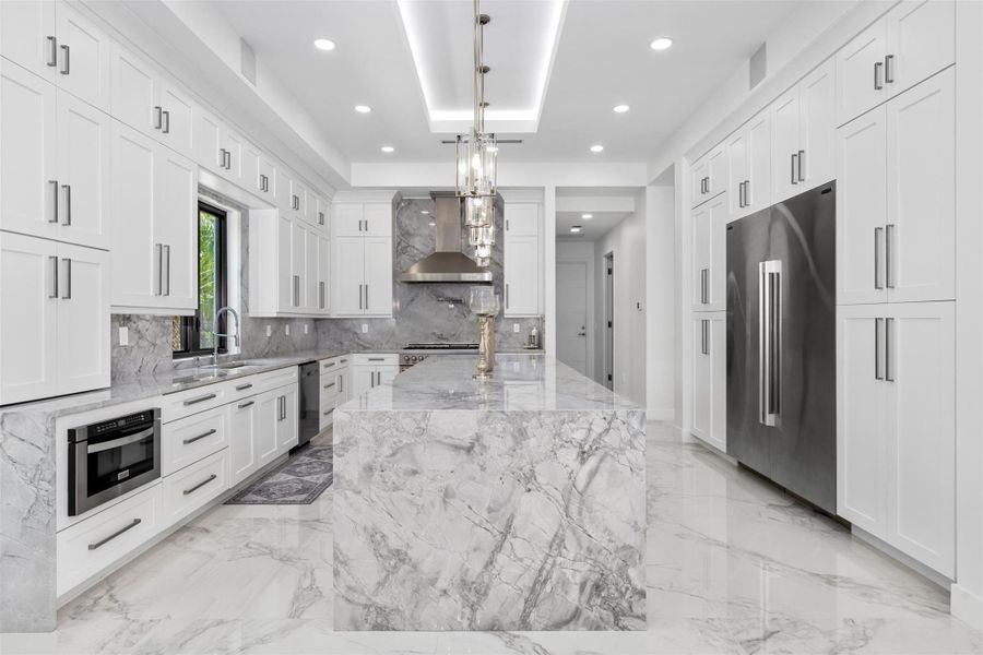 Furnished interior view inside a new home in , Parkland (Image 40).