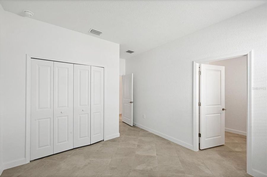 Spacious, unfurnished interior of a new home in , Port Charlotte (Image 26).