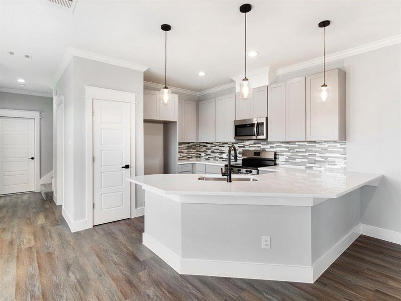Furnished interior view inside a new home in , Fort Worth (Image 9).