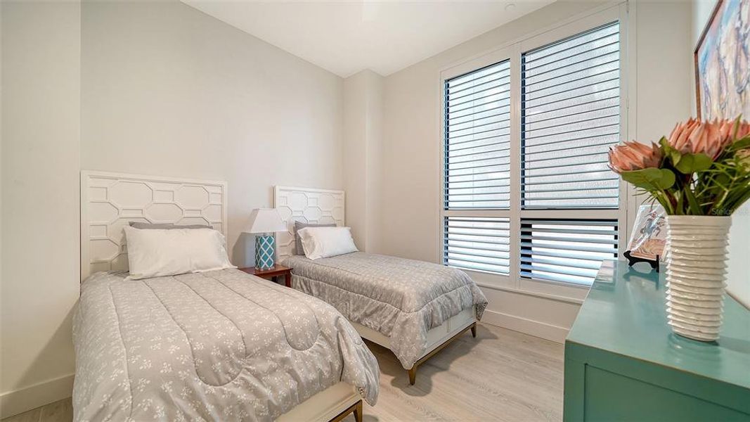Furnished interior view inside a new home in , Sarasota (Image 34).