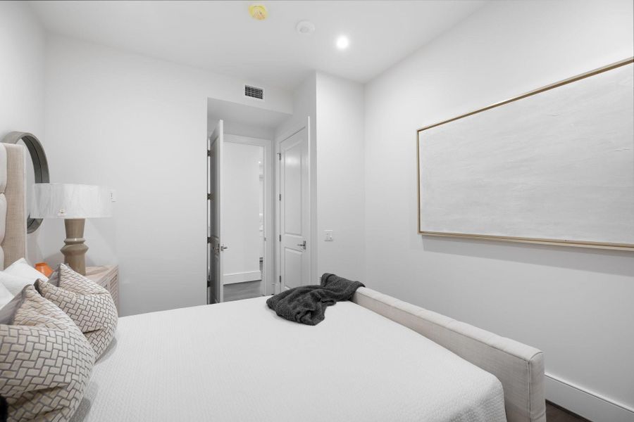 En-suite bedroom. En-suite bedroom.