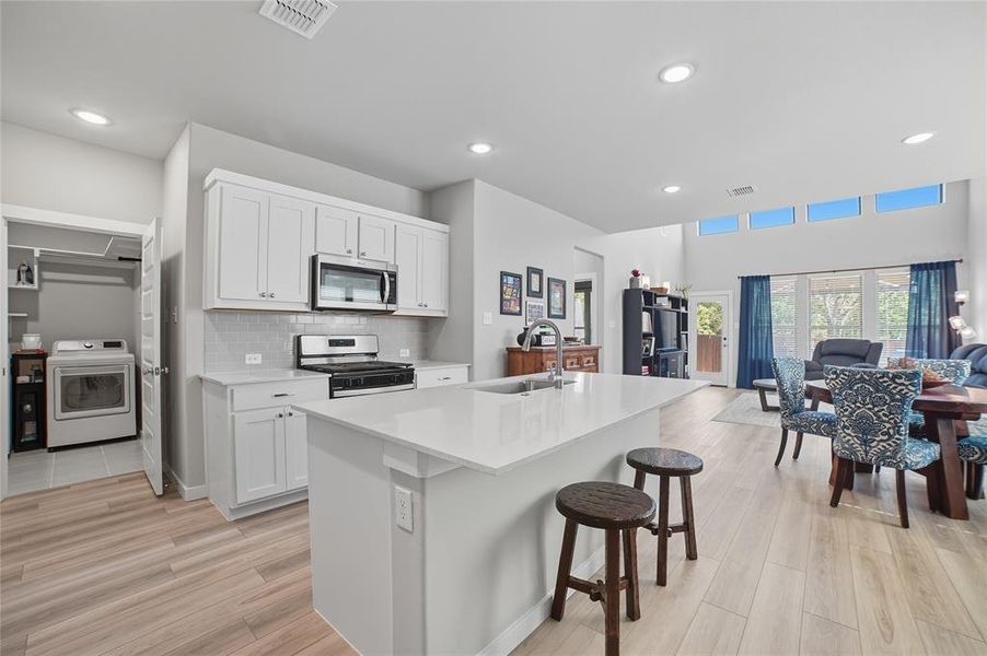 Furnished interior view inside a new home in Oak Creek, Forney (Image 19).