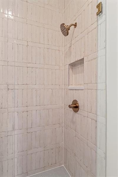 Image 69 of a home in .