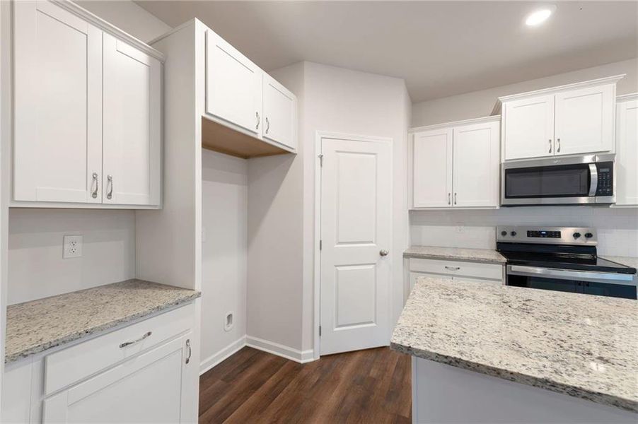 Furnished interior view inside a new home in , Calhoun (Image 11).