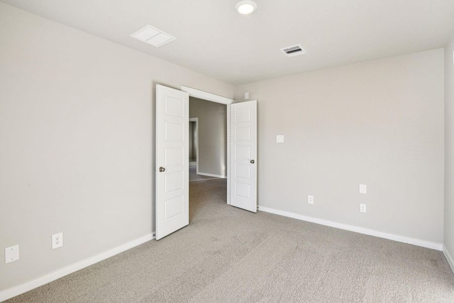 Spacious, unfurnished interior of a new home in Pine Lake Cove - Premier Series, Montgomery (Image 24).