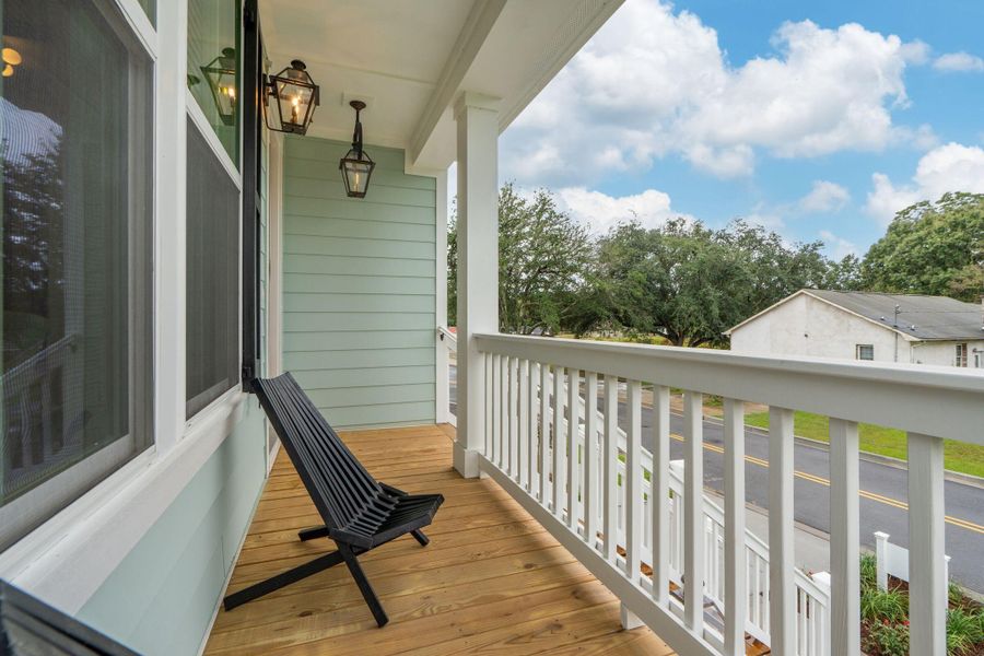 Exterior details and patio area of a home in Waterloo Estates, Johns Island (Image 3).