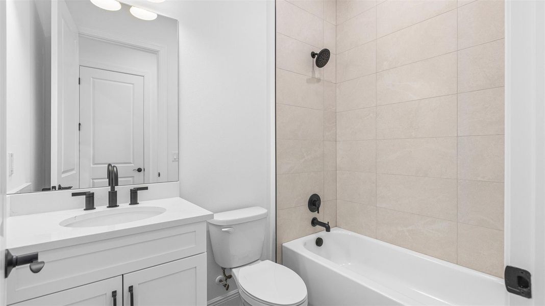 Furnished interior view inside a new home in , Port St. Lucie (Image 11).