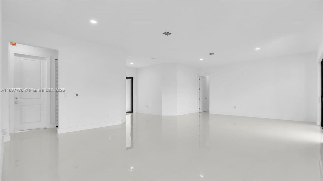 Image 49 of a home in . Image 49 of a home in .