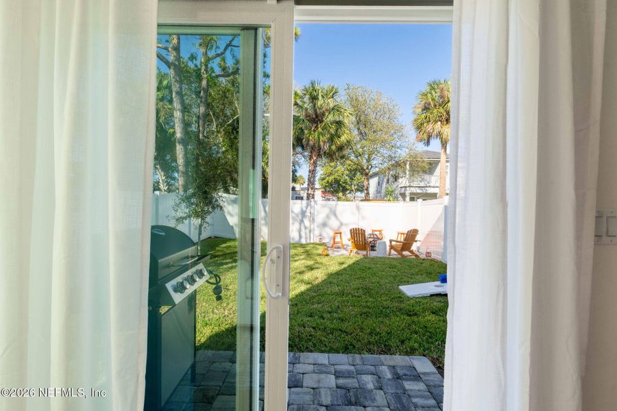 Exterior details and patio area of a home in , Jacksonville Beach (Image 28).