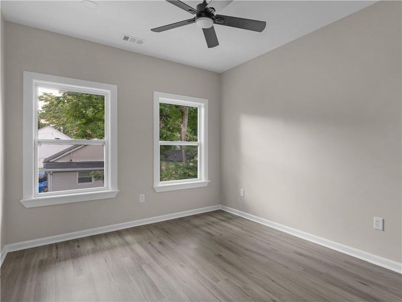Spacious, unfurnished interior of a new home in , Atlanta (Image 16).