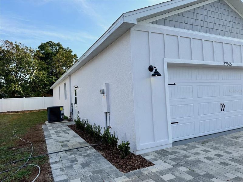 Exterior details and patio area of a home in , Dade City (Image 27).