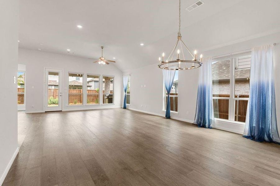 Spacious, unfurnished interior of a new home in , Prosper (Image 8).