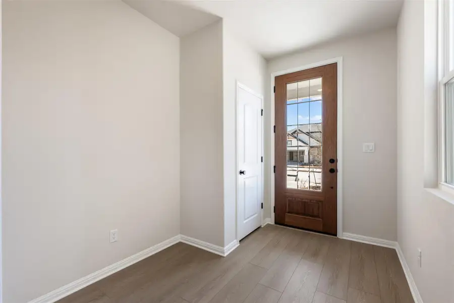 Representative images and renderings are for illustrative purposes. Actual structural options and design finishes of home may vary.