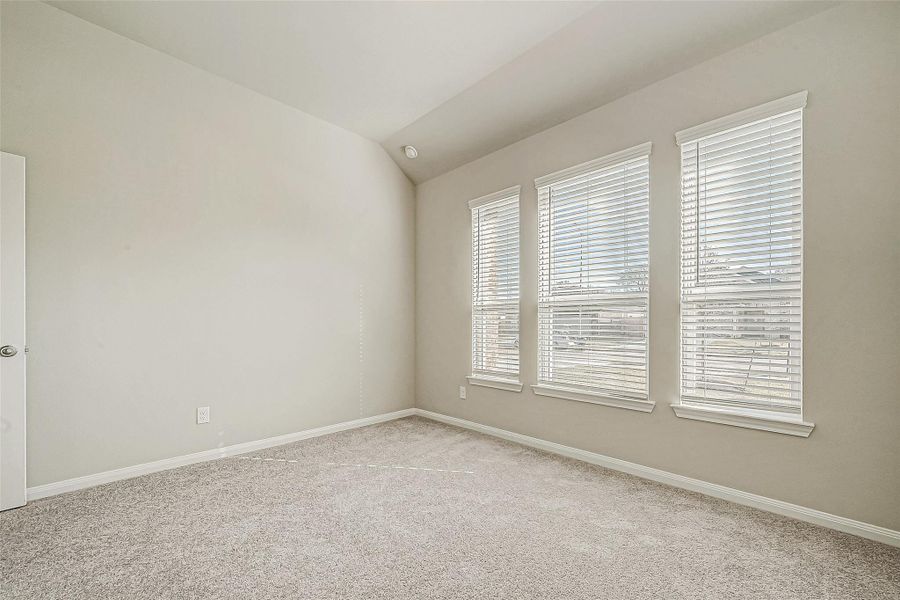 Image 25 of a home in King Oaks Village.