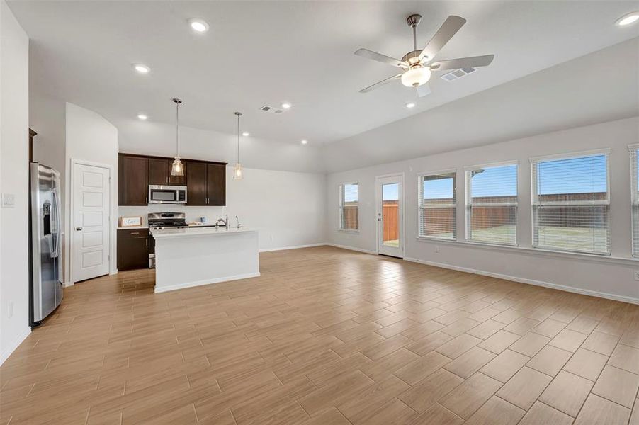 Spacious, unfurnished interior of a new home in The Preserve, Justin (Image 19). Spacious, unfurnished interior of a new home in The Preserve, Justin (Image 19).