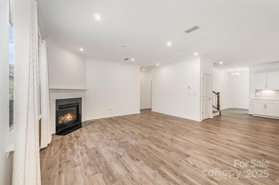 Spacious, unfurnished interior of a new home in Parkside Crossing, Charlotte (Image 24).