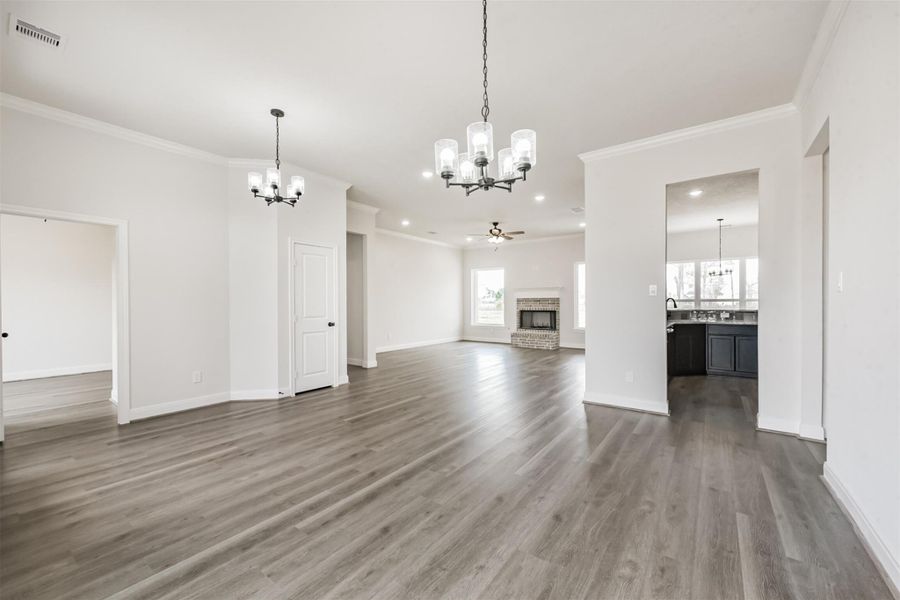 Spacious, unfurnished interior of a new home in , Baytown (Image 20).