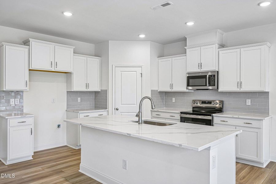 14-web-or-mls-Green Cypress Dr-S0105-014