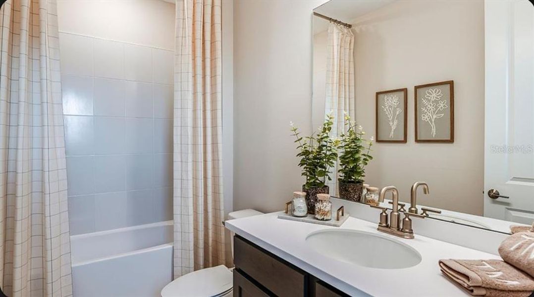 Close-up of interior finishes inside a home in Tiburon, Nokomis (Image 21).