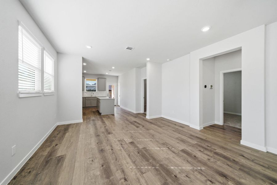 Spacious, unfurnished interior of a new home in Audubon, Magnolia (Image 23).