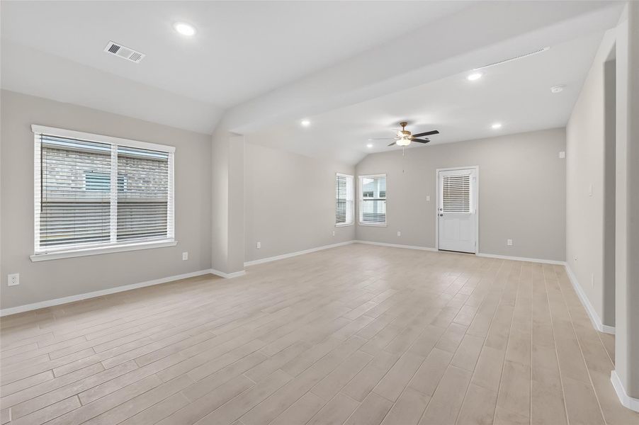 Spacious, unfurnished interior of a new home in Grand Magnolia, Magnolia (Image 25).