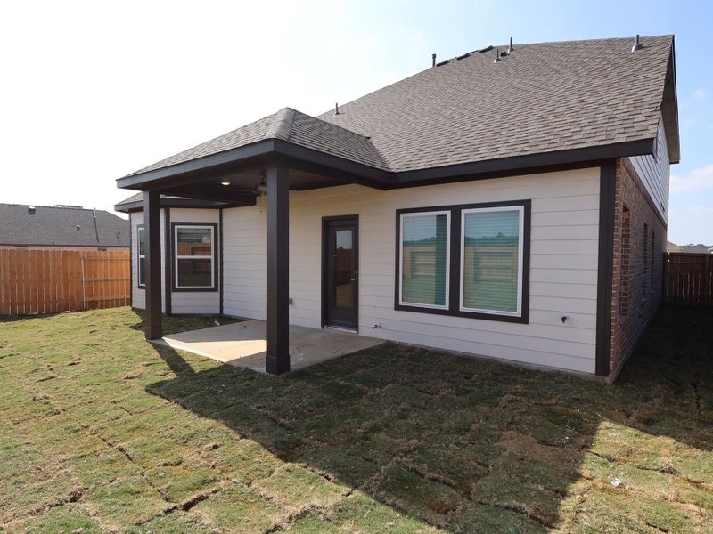 Exterior details and patio area of a home in Sorella, Tomball (Image 22).