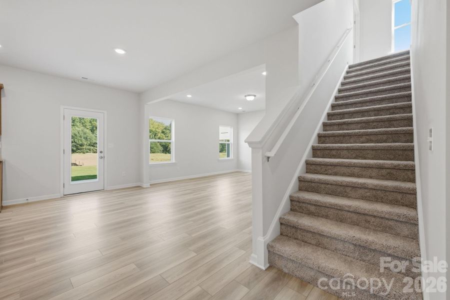 Spacious, unfurnished interior of a new home in Catawba Trace, Catawba (Image 25).