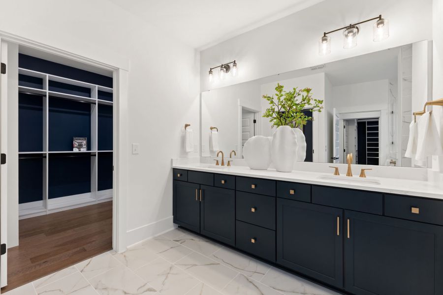 Representative furnished interior of a home built from the Renown by Del Webb in Del Webb Ocean Isle Beach, Shallotte (Image 10).