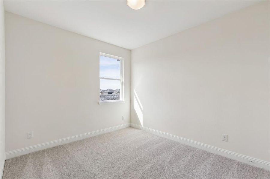 Spacious, unfurnished interior of a new home in AnaCapri, Anna (Image 13).