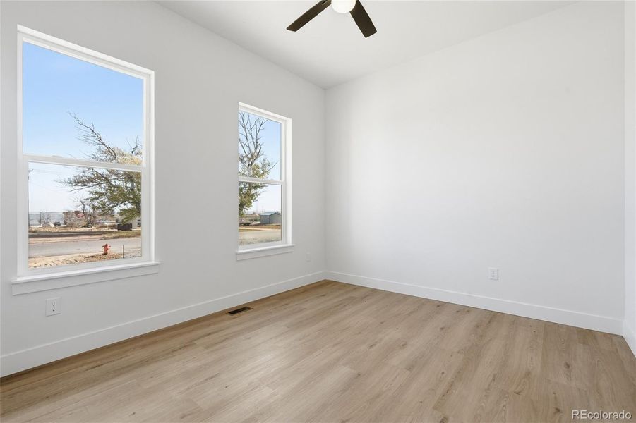 Spacious, unfurnished interior of a new home in , Keenesburg (Image 21).
