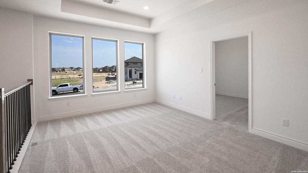 Spacious, unfurnished interior of a new home in Legacy at Lake Dunlap, New Braunfels (Image 16).