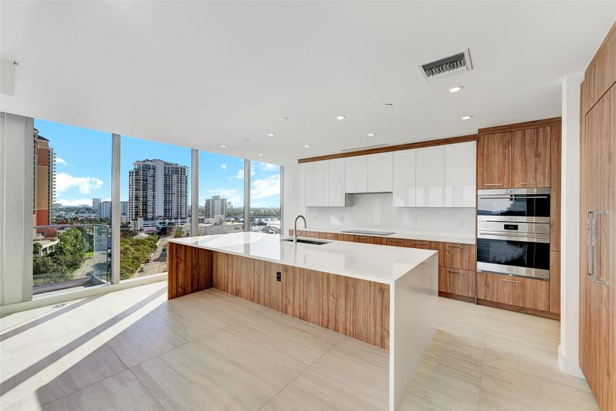 Furnished interior view inside a new home in , Fort Lauderdale (Image 10).